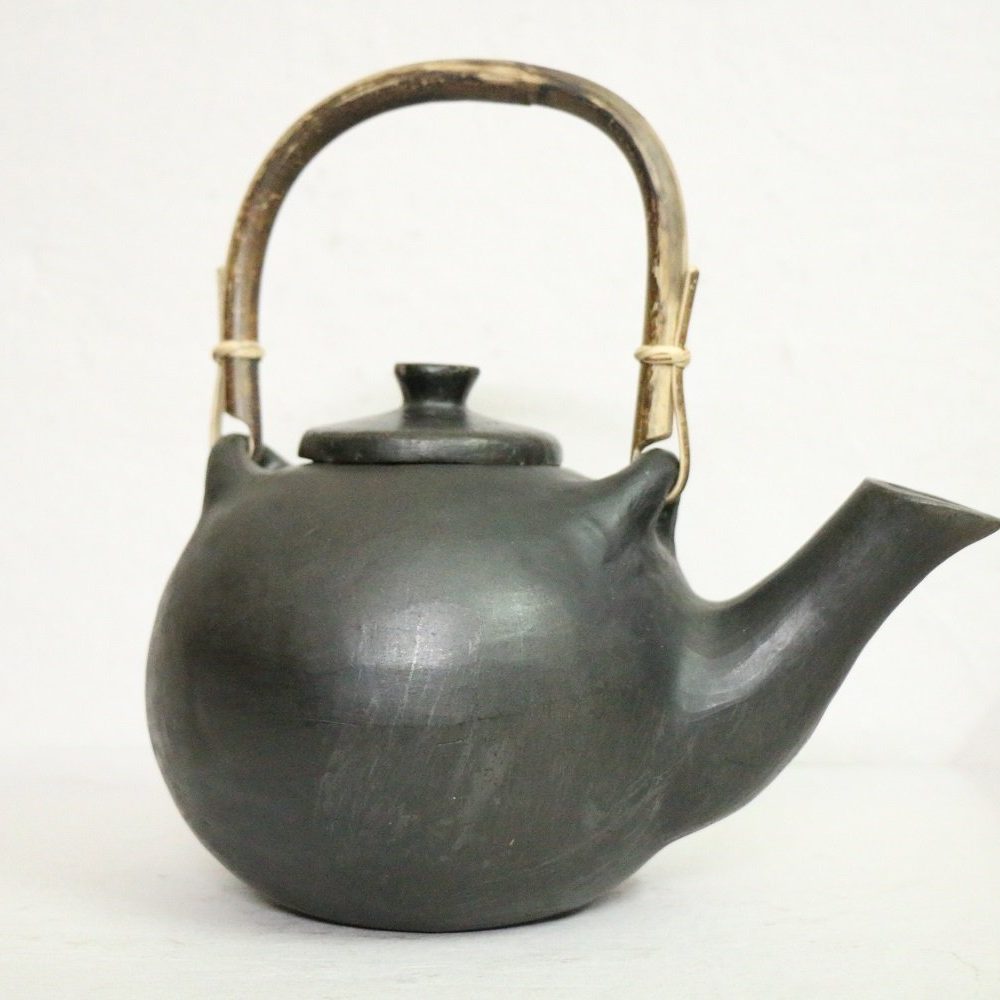 Round Tea Pot