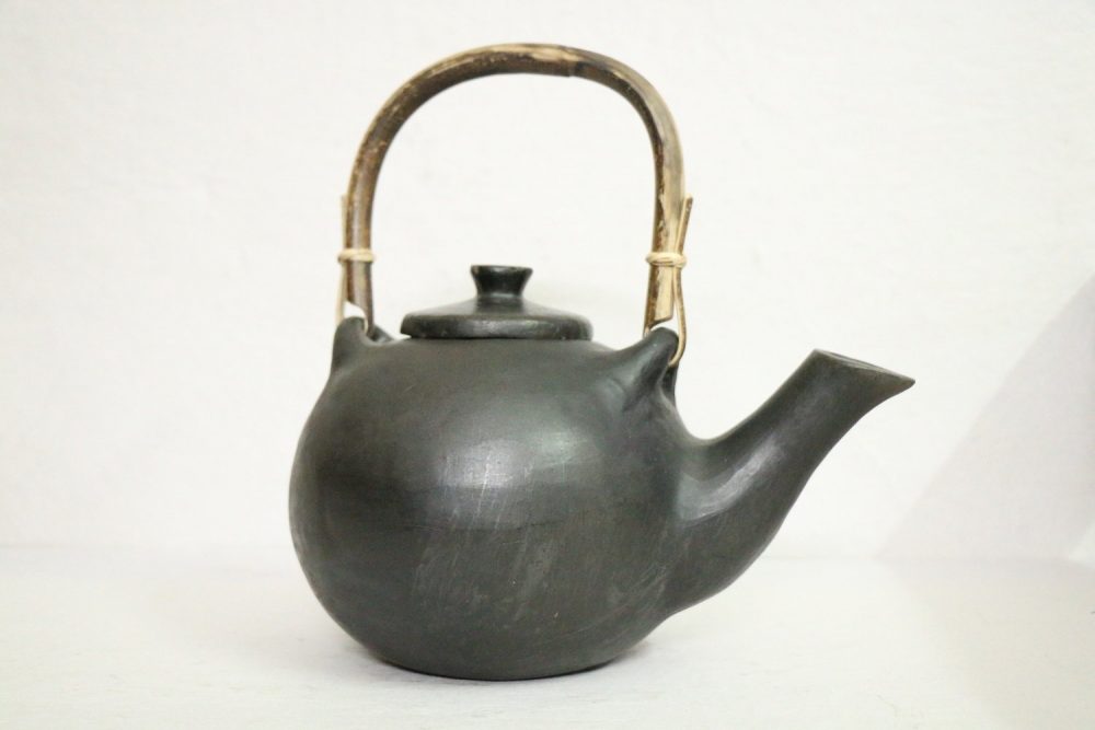 Round Tea Pot